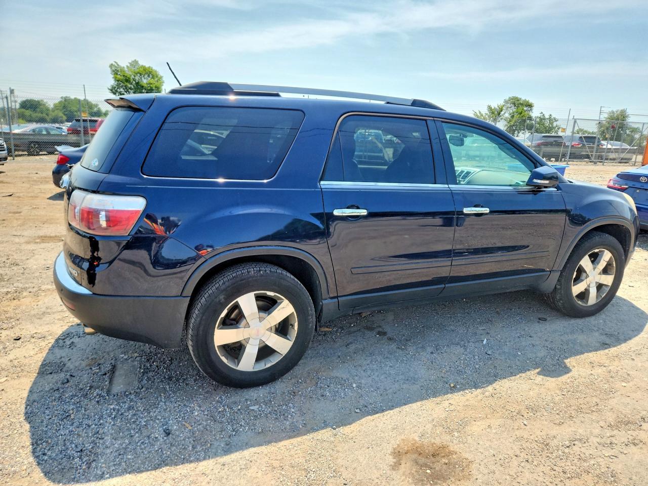2012 GMC Acadia Slt-1 - Image 3
