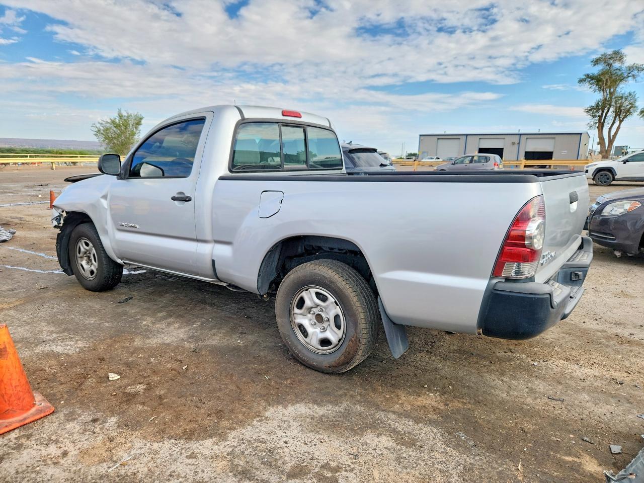 2010 Toyota Tacoma Base - Фото 2