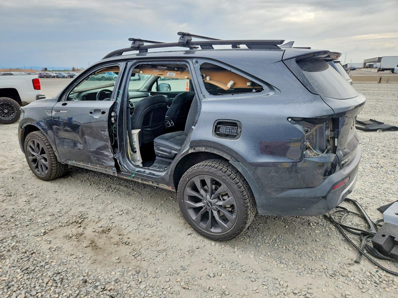2023 Kia Sorento X-Line Sx Prestige - Фото 2
