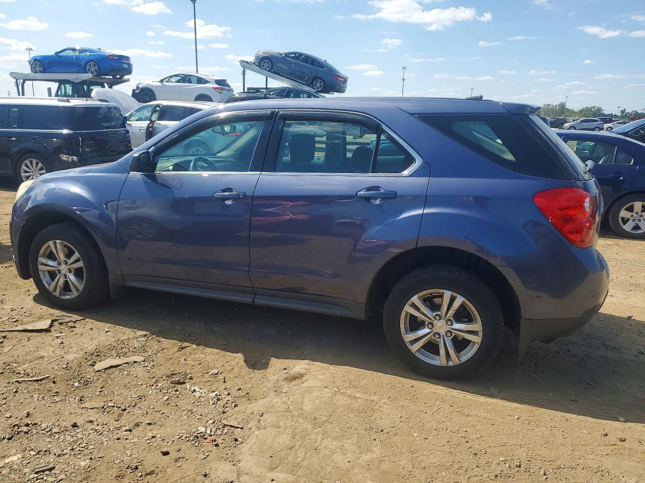 2014 Chevrolet Equinox Ls - Image 2