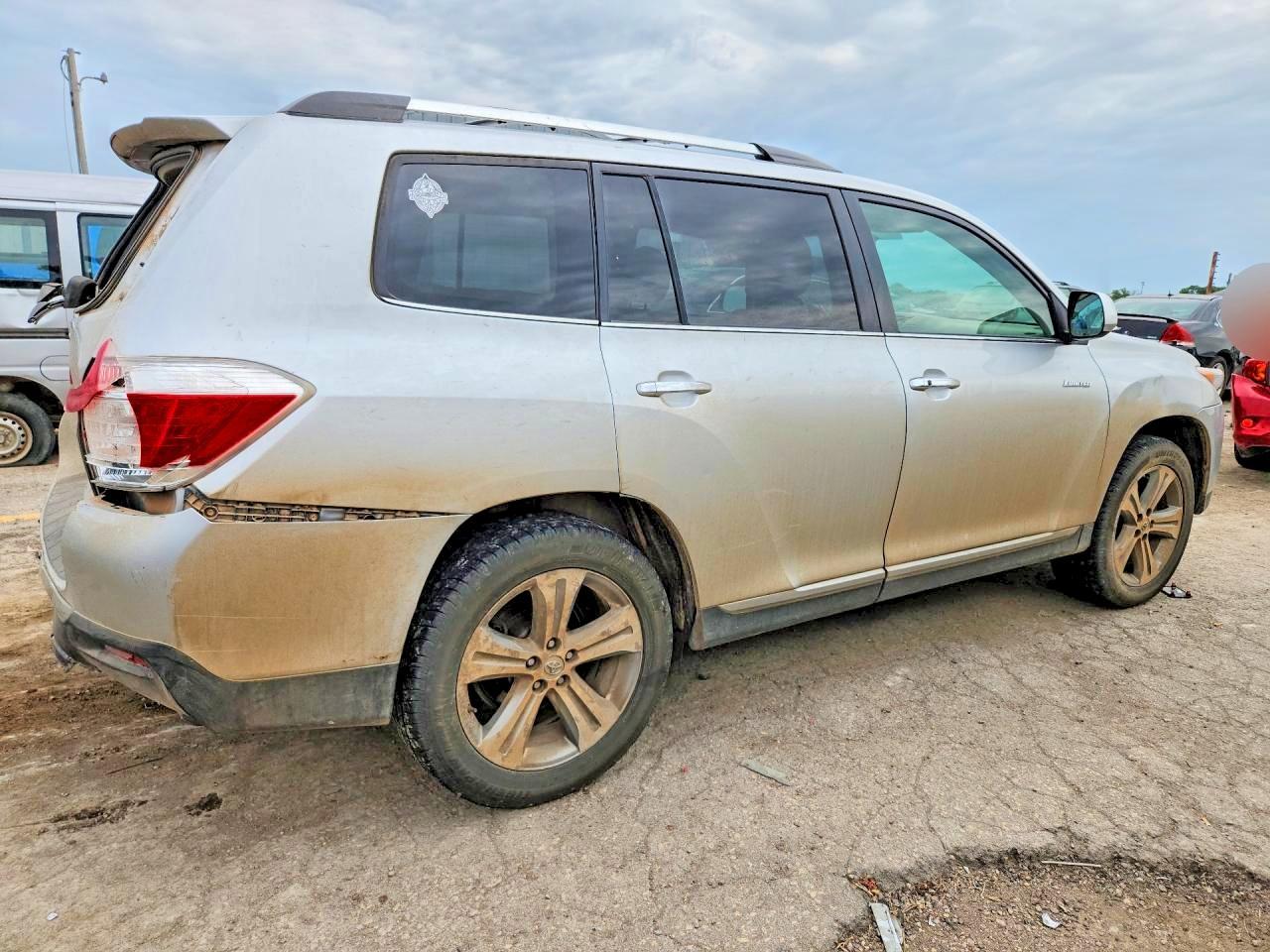 2011 Toyota Highlander - Фото 3