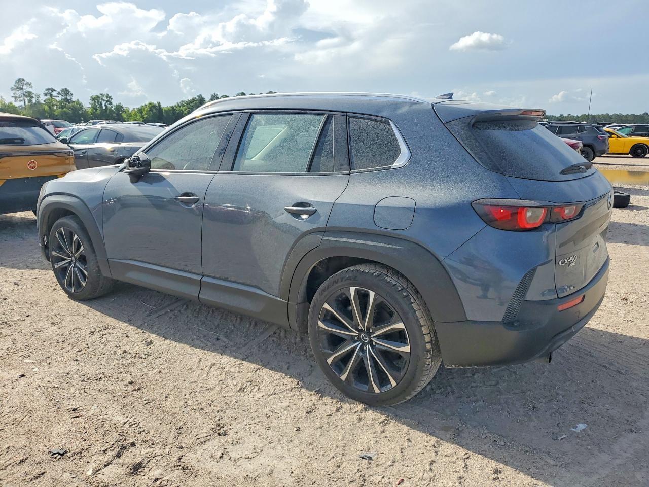 2023 Mazda Cx-50 Premium Plus - Фото 2