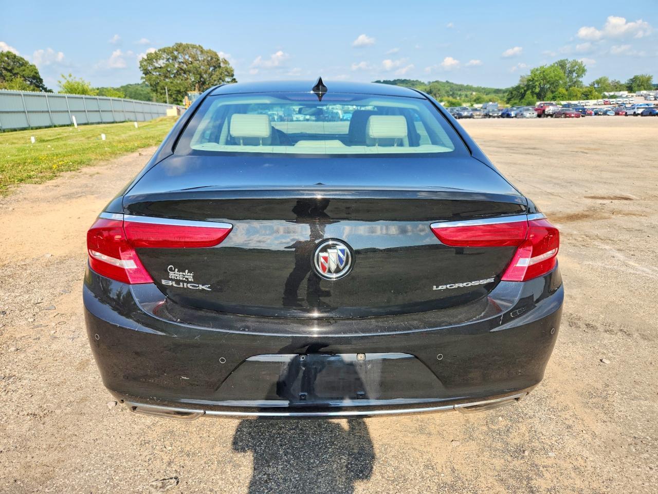 2017 Buick Lacrosse Preferred - Image 6