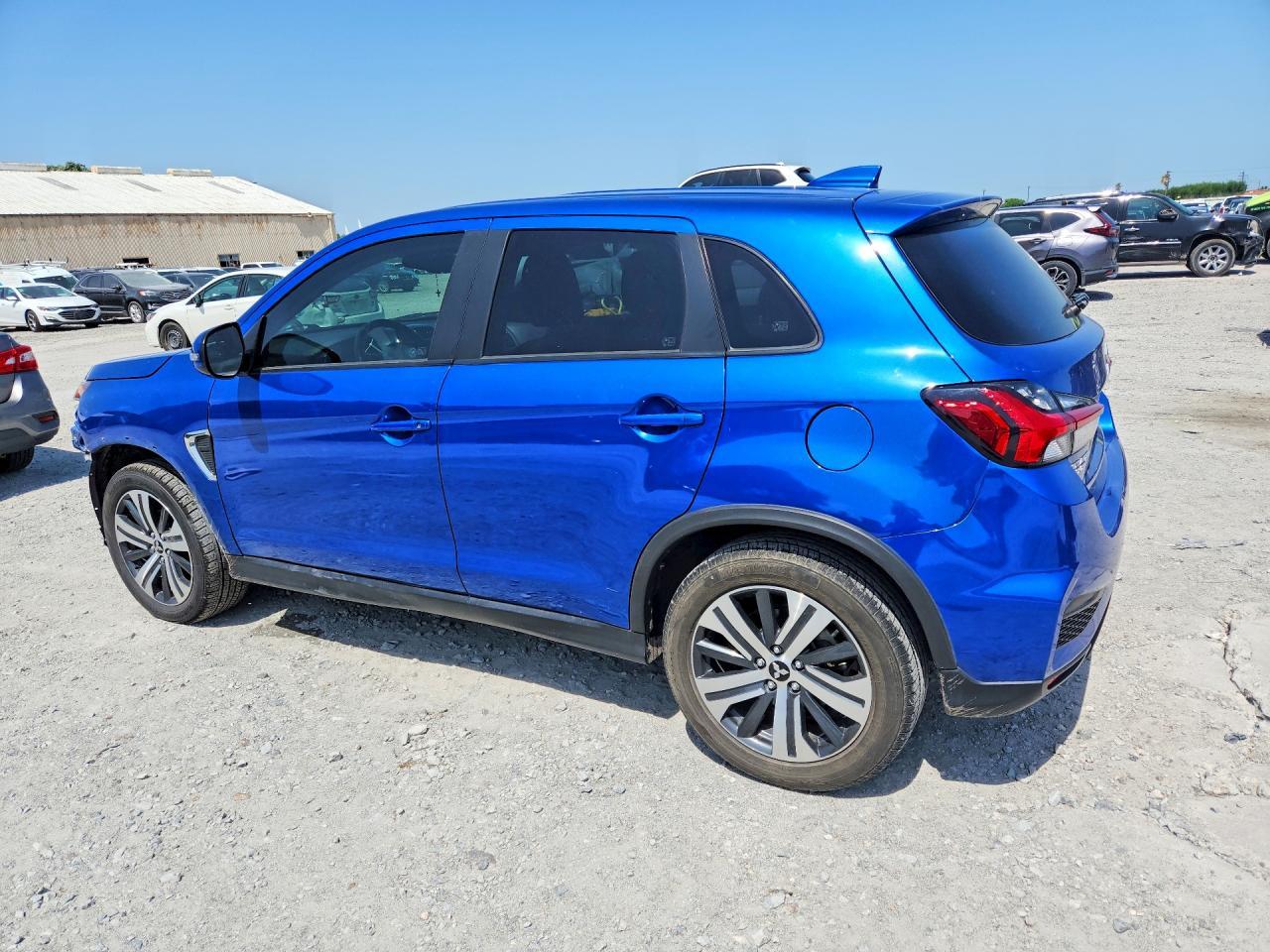 2021 Mitsubishi Outlander Sport Se - Фото 2