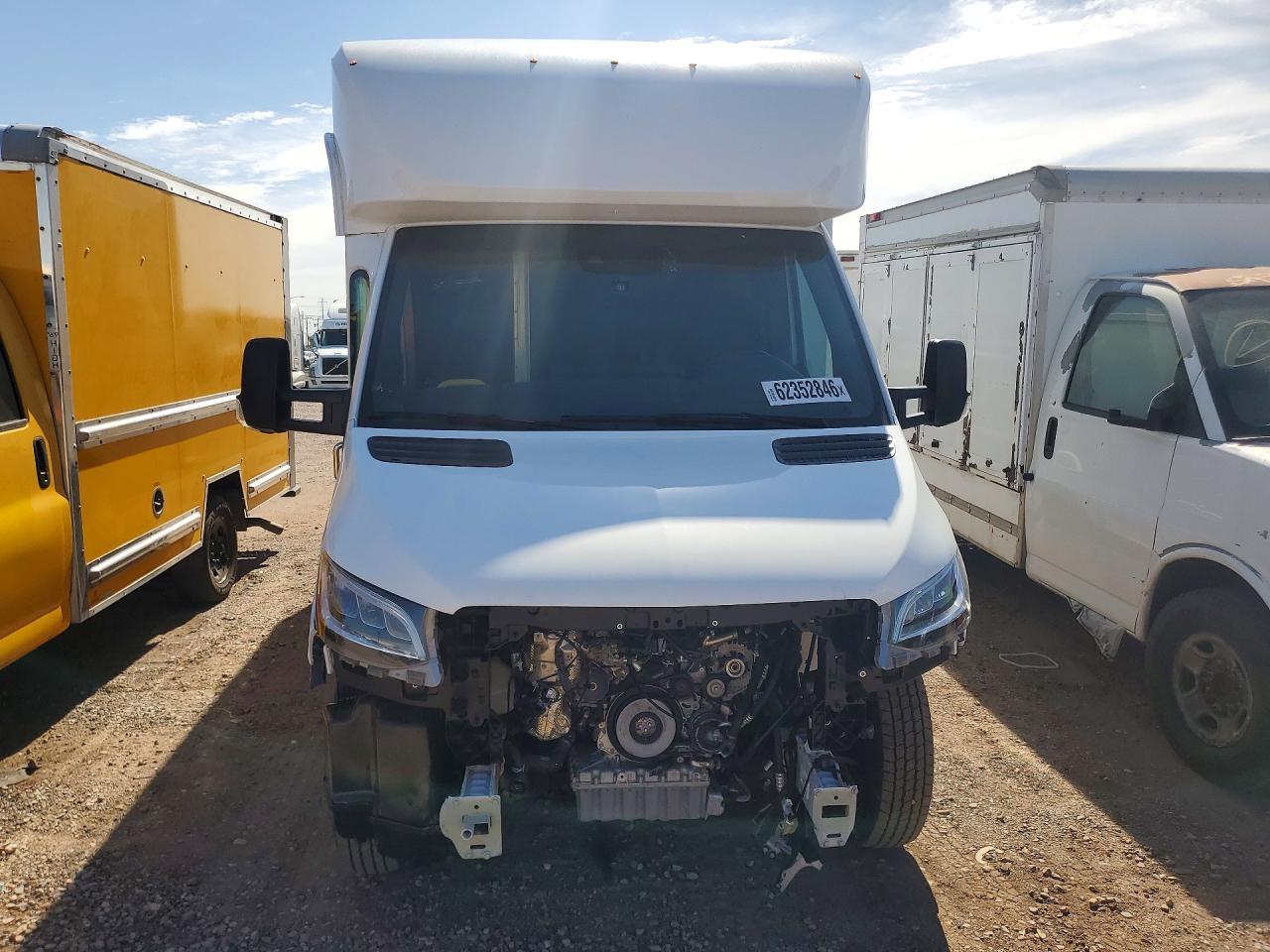 2023 Mercedes-Benz Sprinter 4500 - Image 5