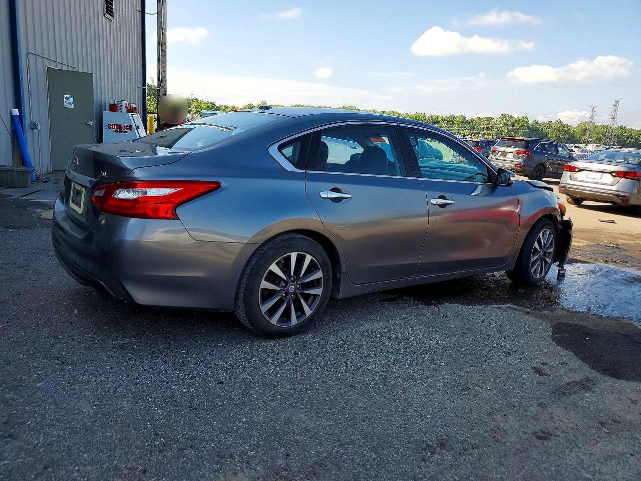 2017 Nissan Altima 2.5 Sl - Image 3