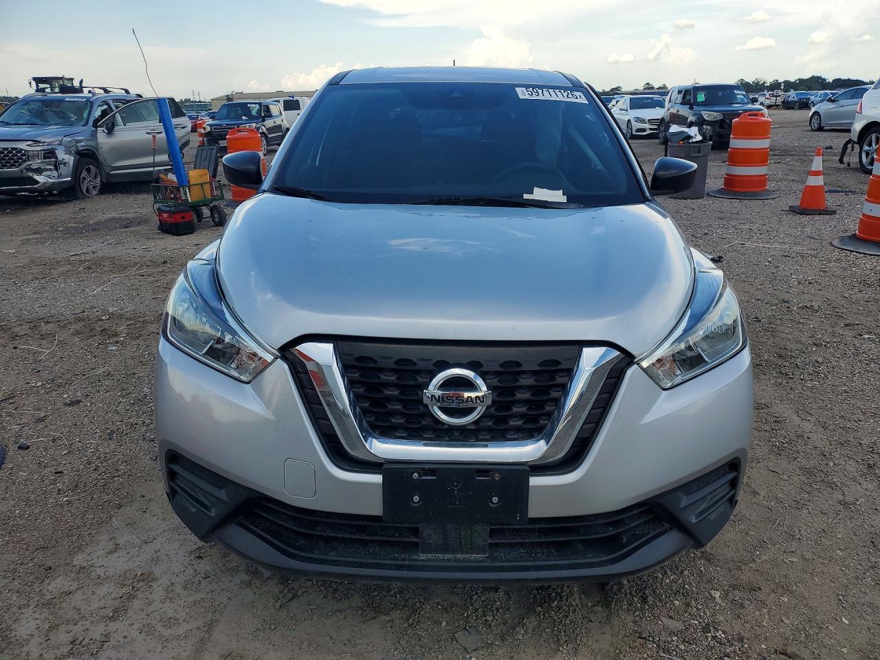 2020 Nissan Kicks S - Image 5