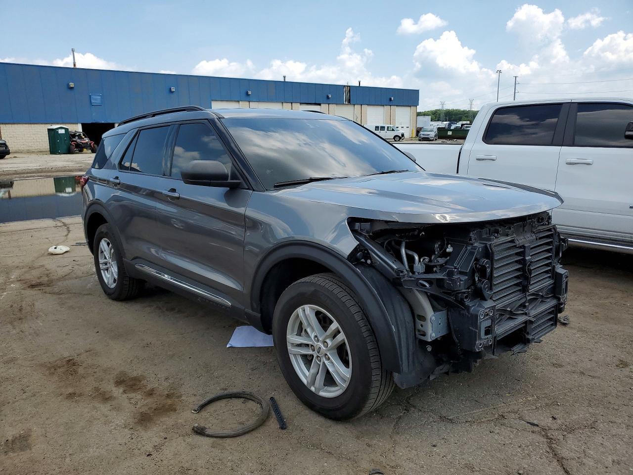 2024 Ford Explorer Xlt - Image 4