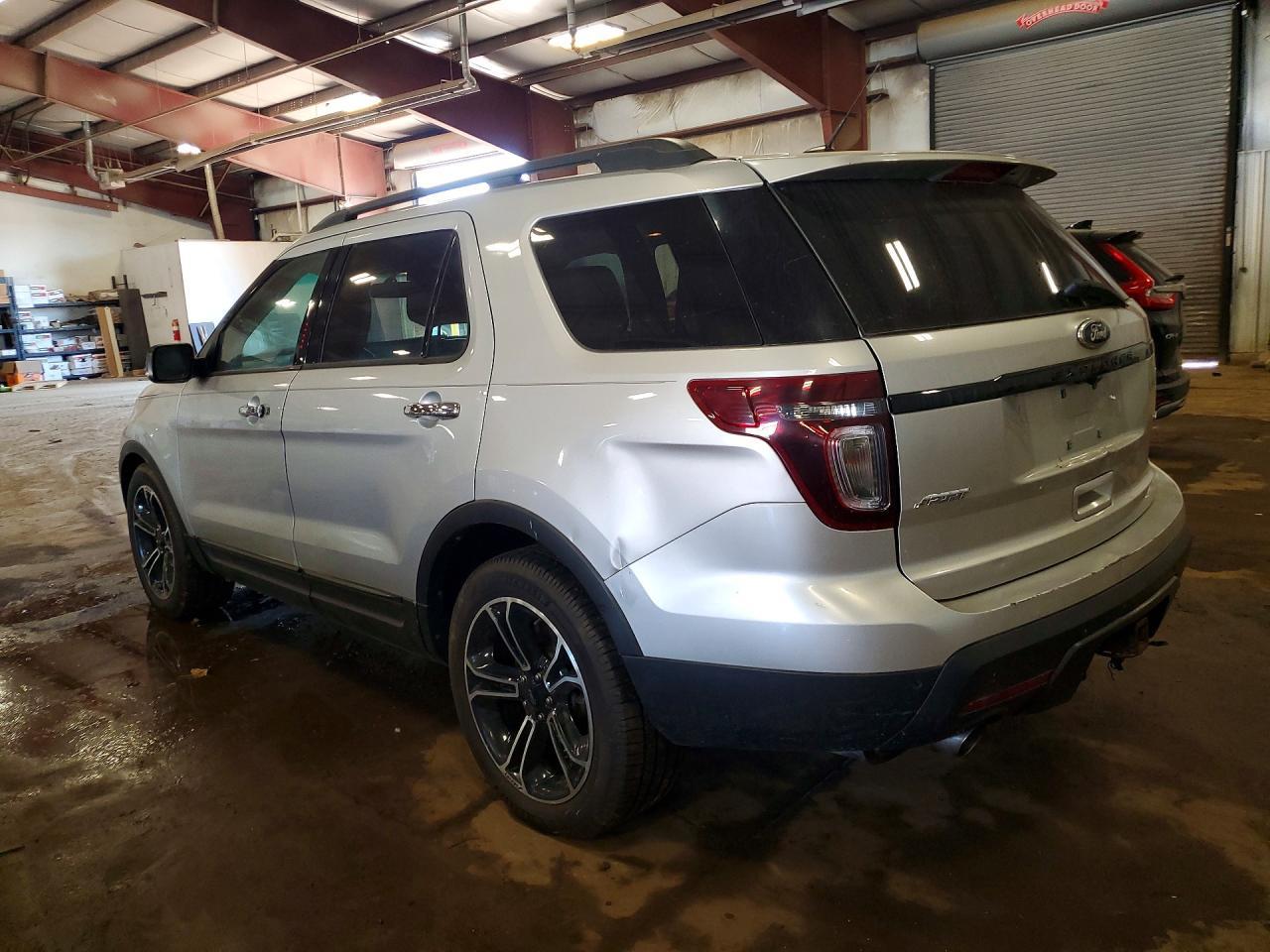 2014 Ford Explorer Sport - Image 2