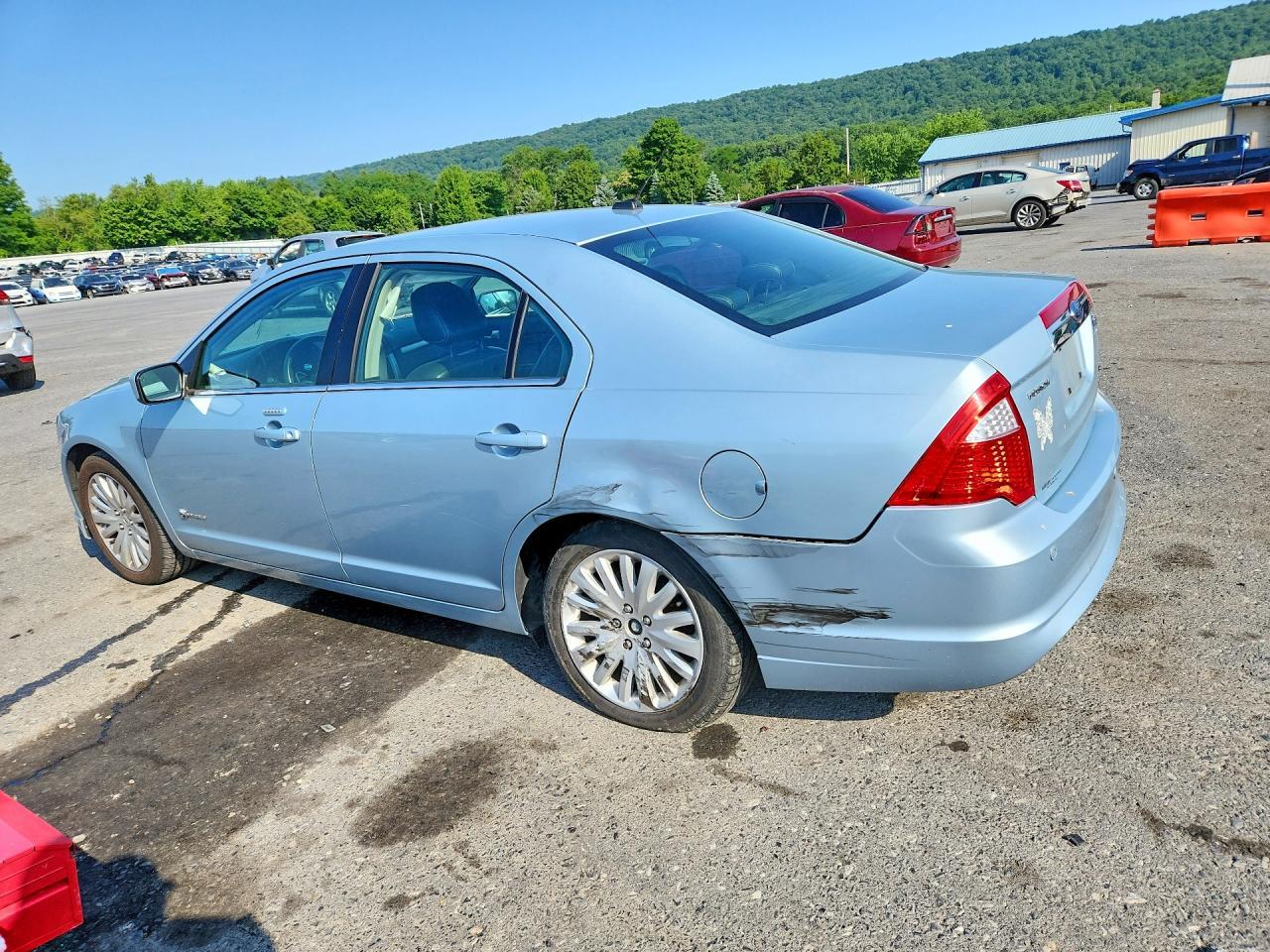 2010 Ford Fusion Hybrid - Фото 2