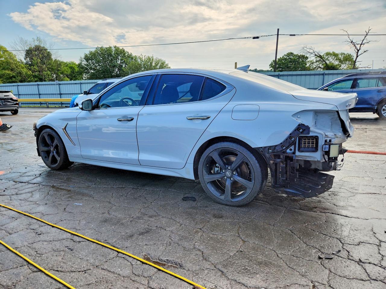 2019 Genesis G70 2.0T Advanced - Image 2