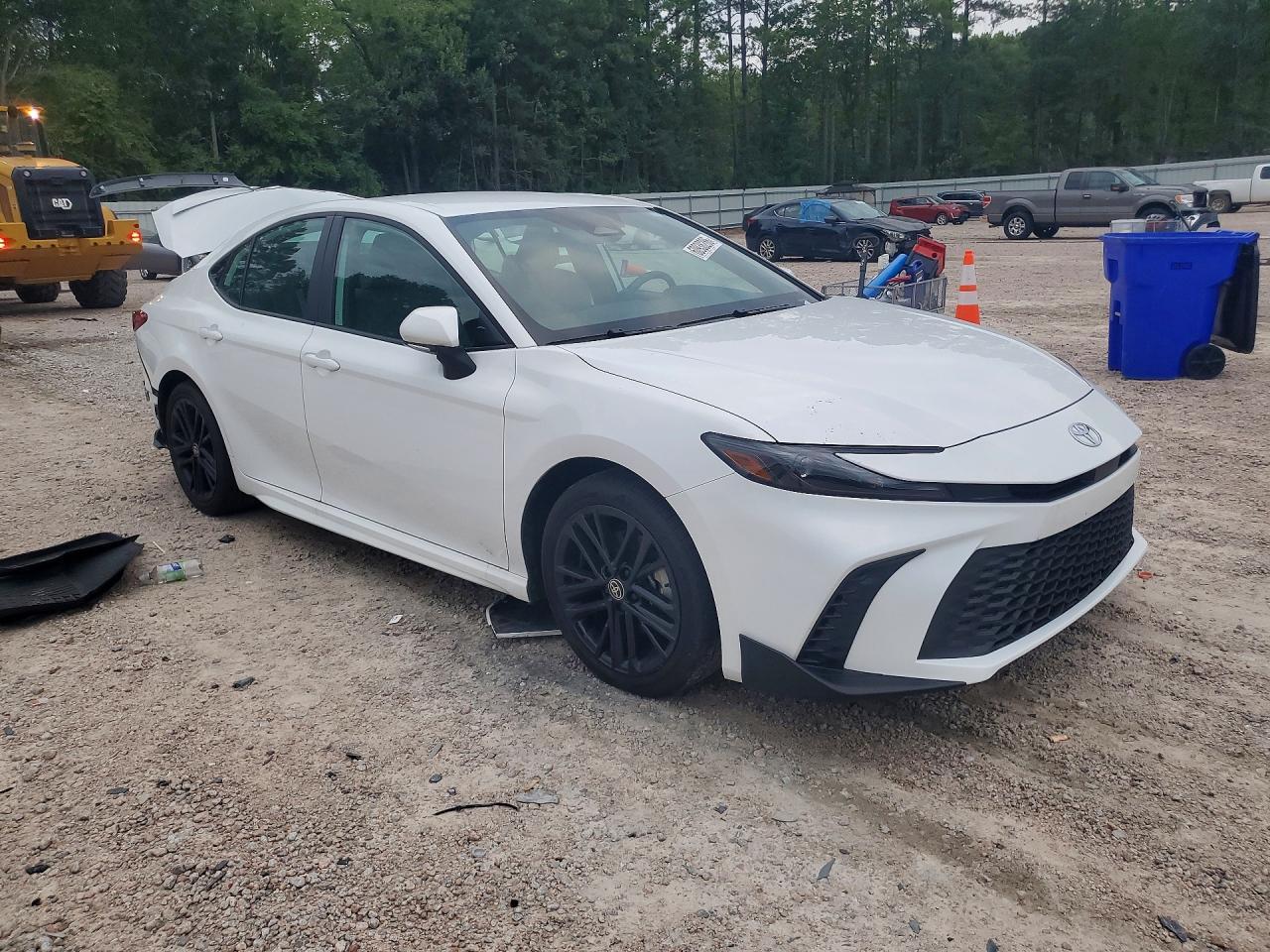 2026 Toyota Camry Se - Image 4