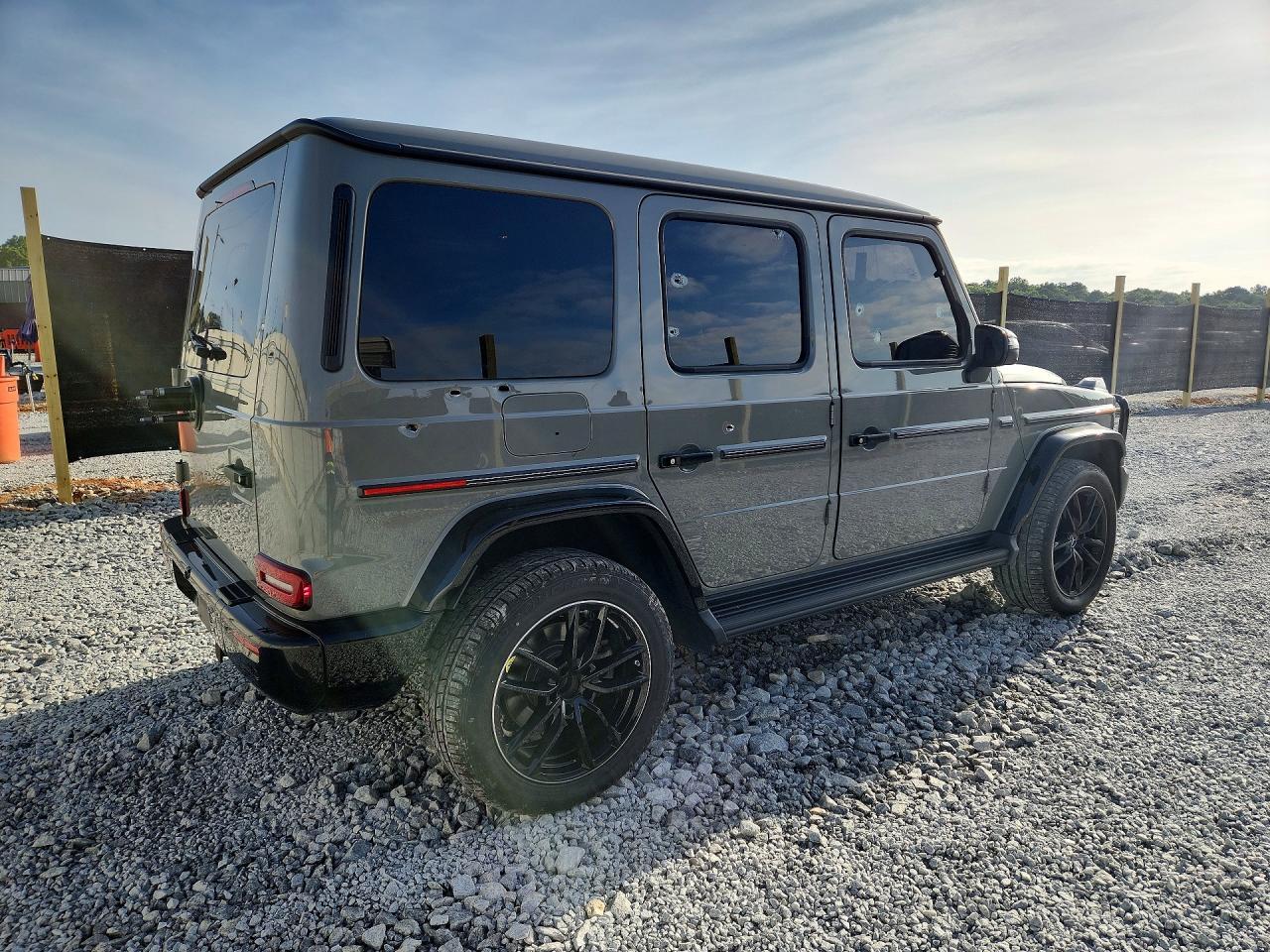 2025 Mercedes-Benz G 550 - Фото 3