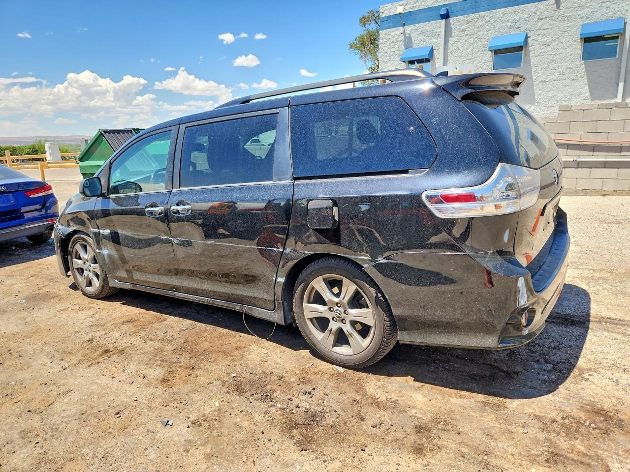 2018 Toyota Sienna Se 8-Passenger - Фото 2