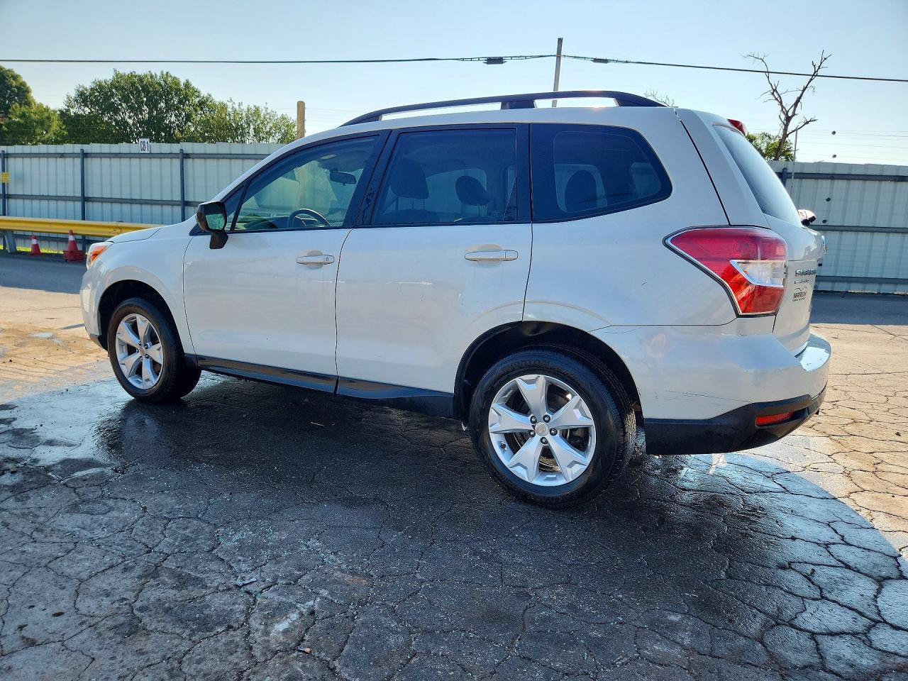 2016 Subaru Forester 2.5I - Фото 2