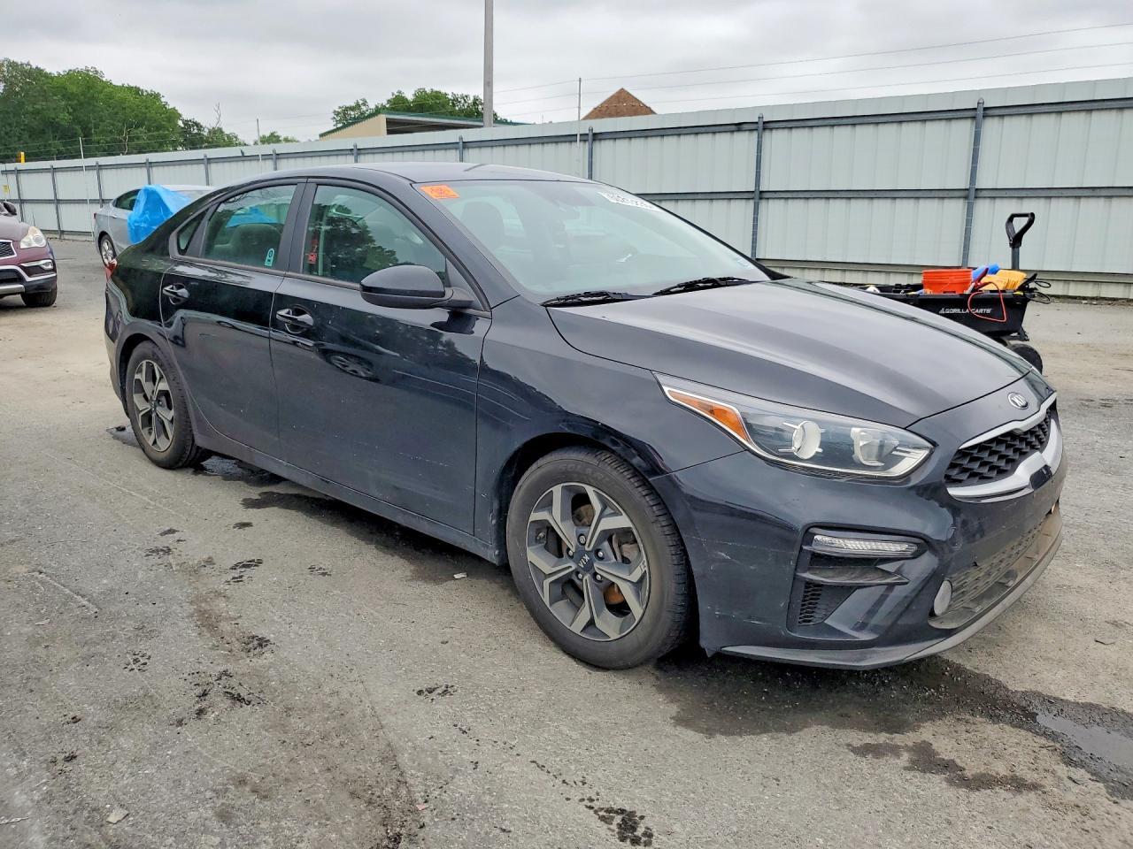 2020 Kia Forte Lxs - Фото 4