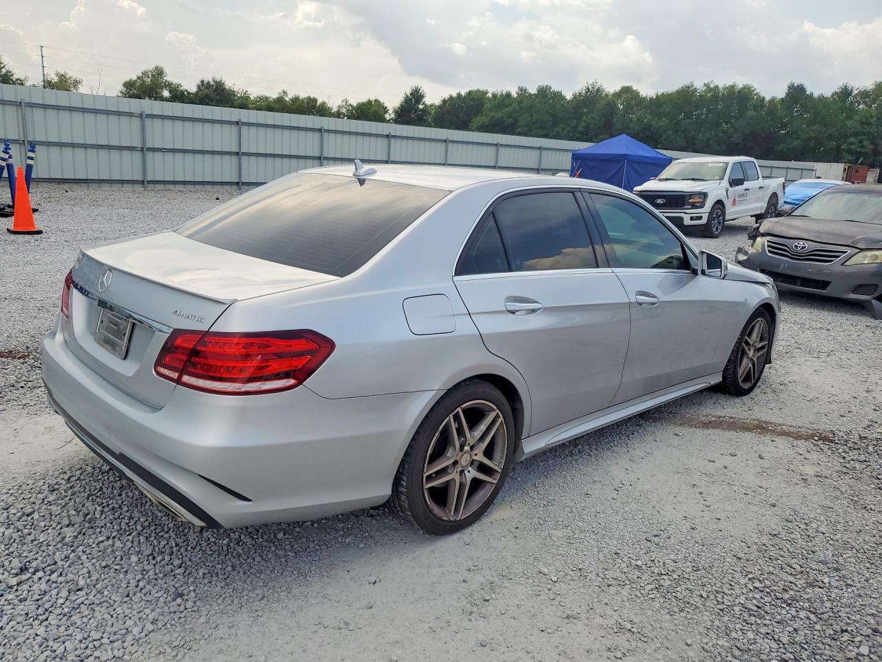 2016 Mercedes-Benz E 350 4Matic - Фото 3