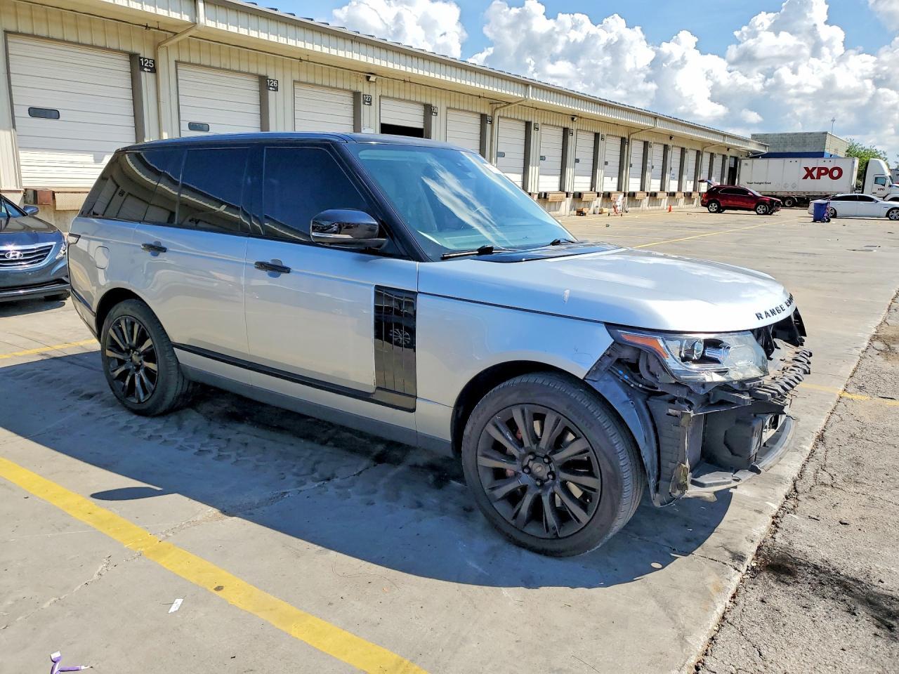 2014 Land Rover Range Rover Supercharged - Image 4