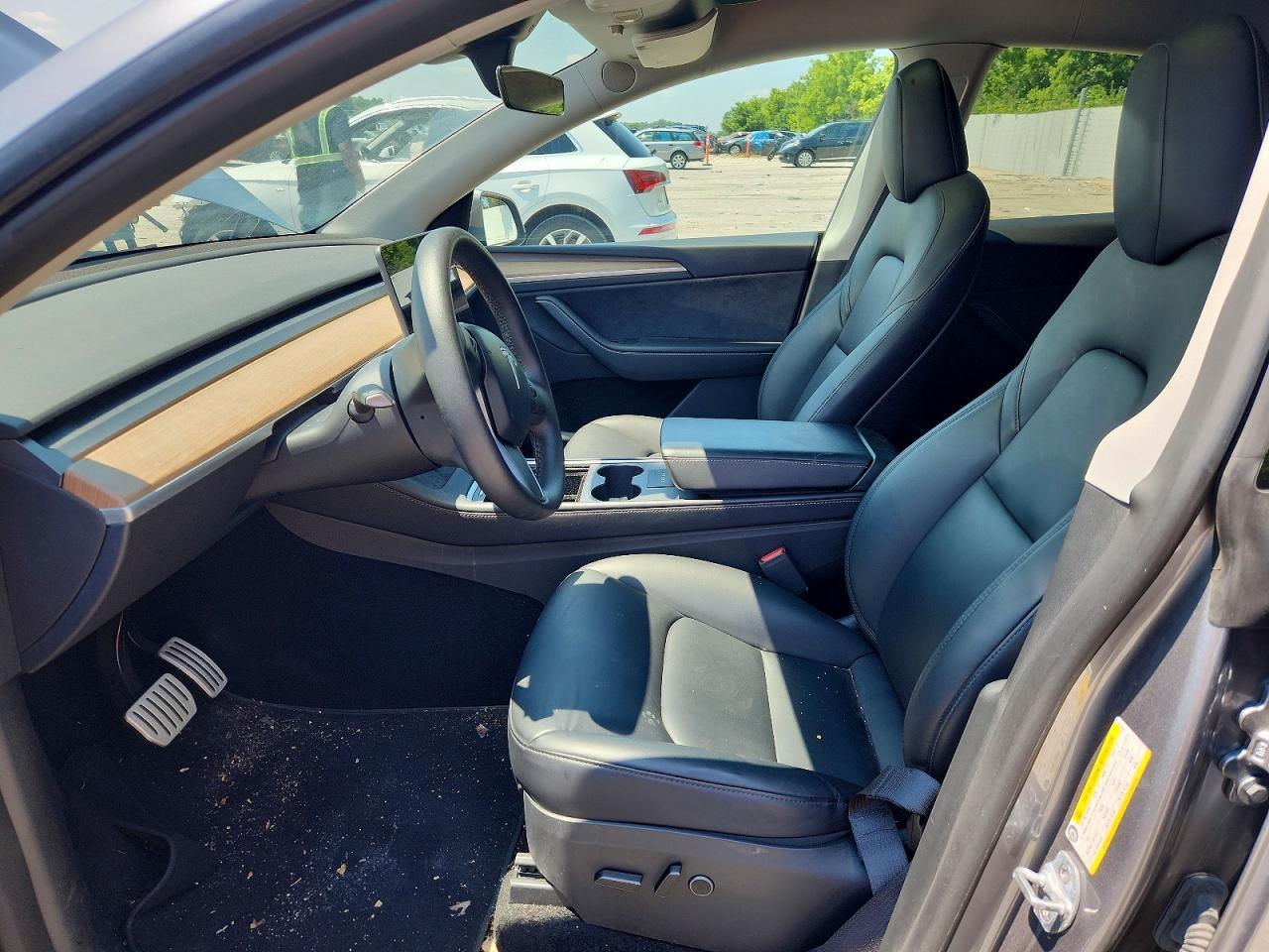 2024 Tesla Model Y - Фото 7