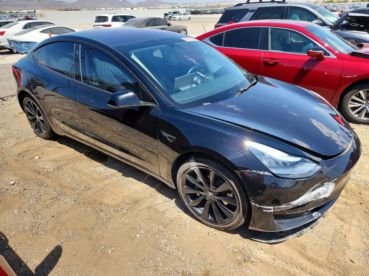 2019 Tesla Model 3 - Фото 4