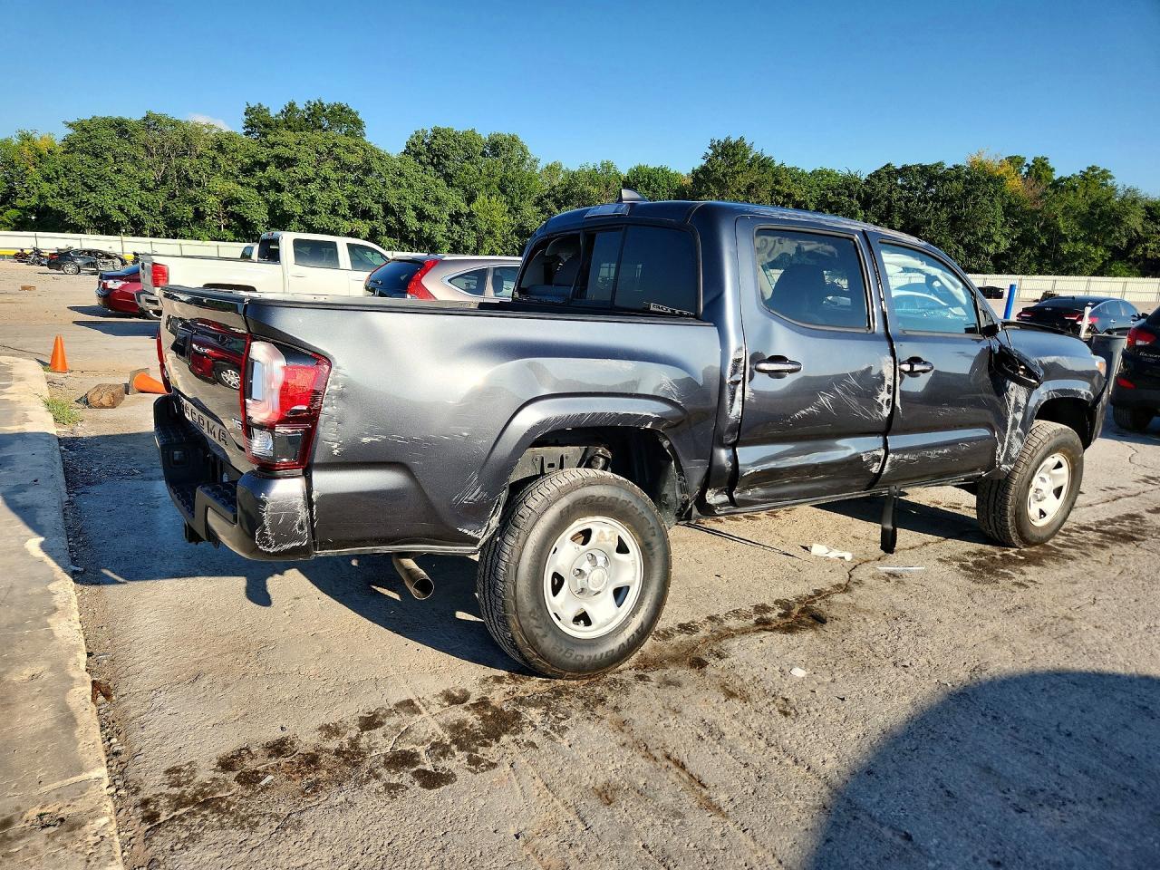 2020 Toyota Tacoma Sr V6 - Фото 3