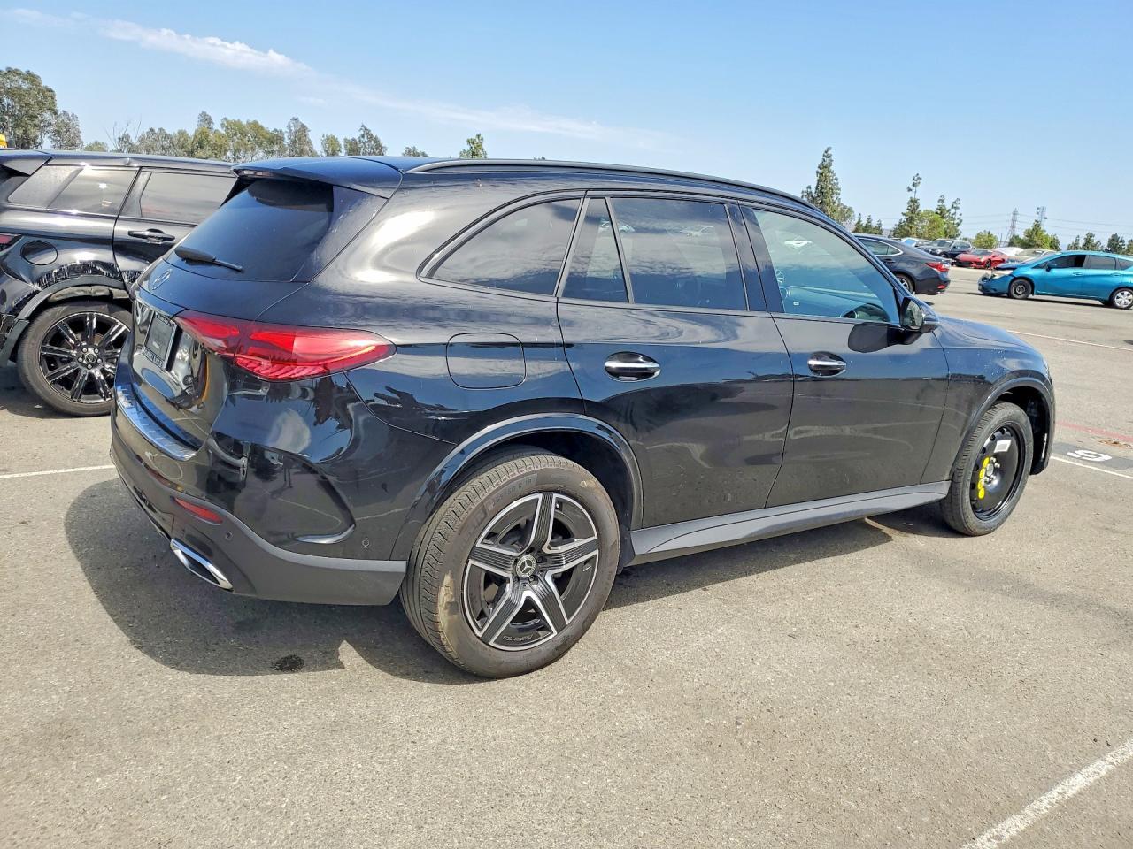 2024 Mercedes-Benz Glc 300 - Image 3