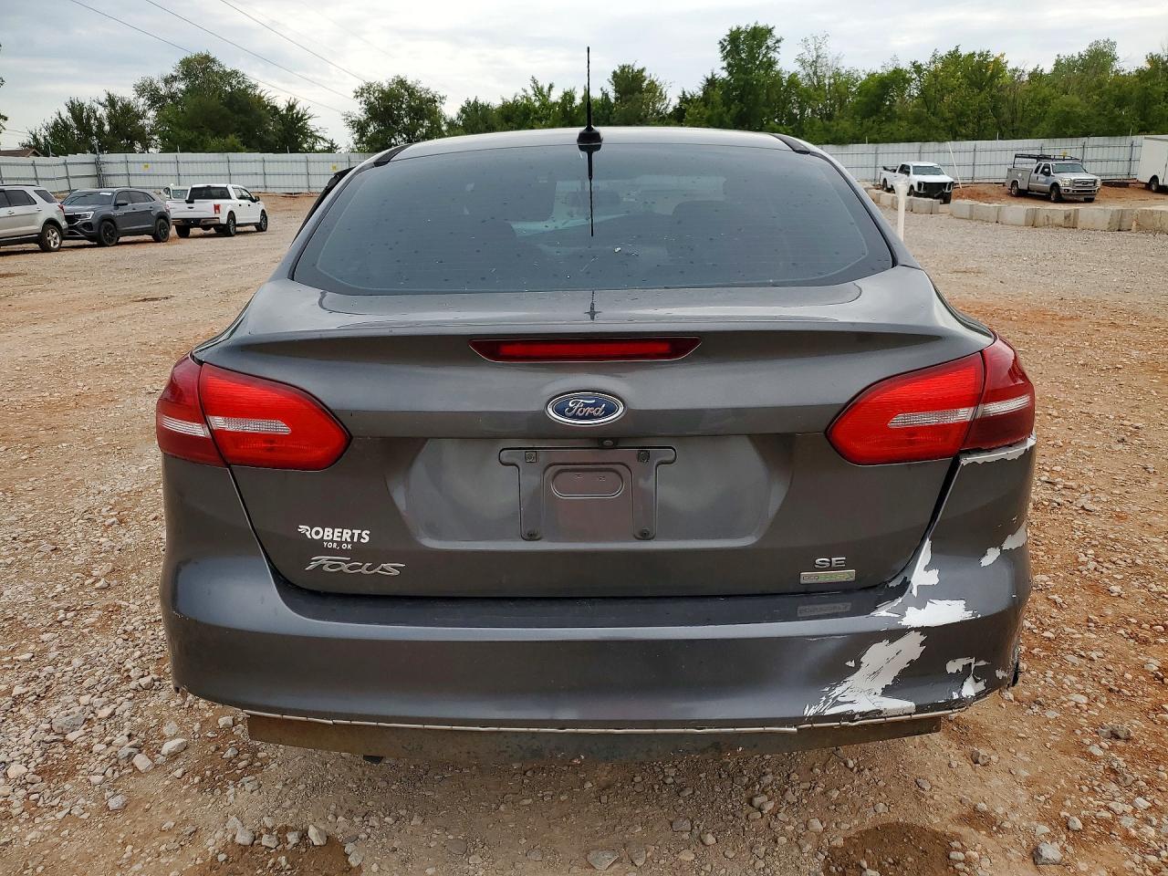 2018 Ford Focus Se - Image 6
