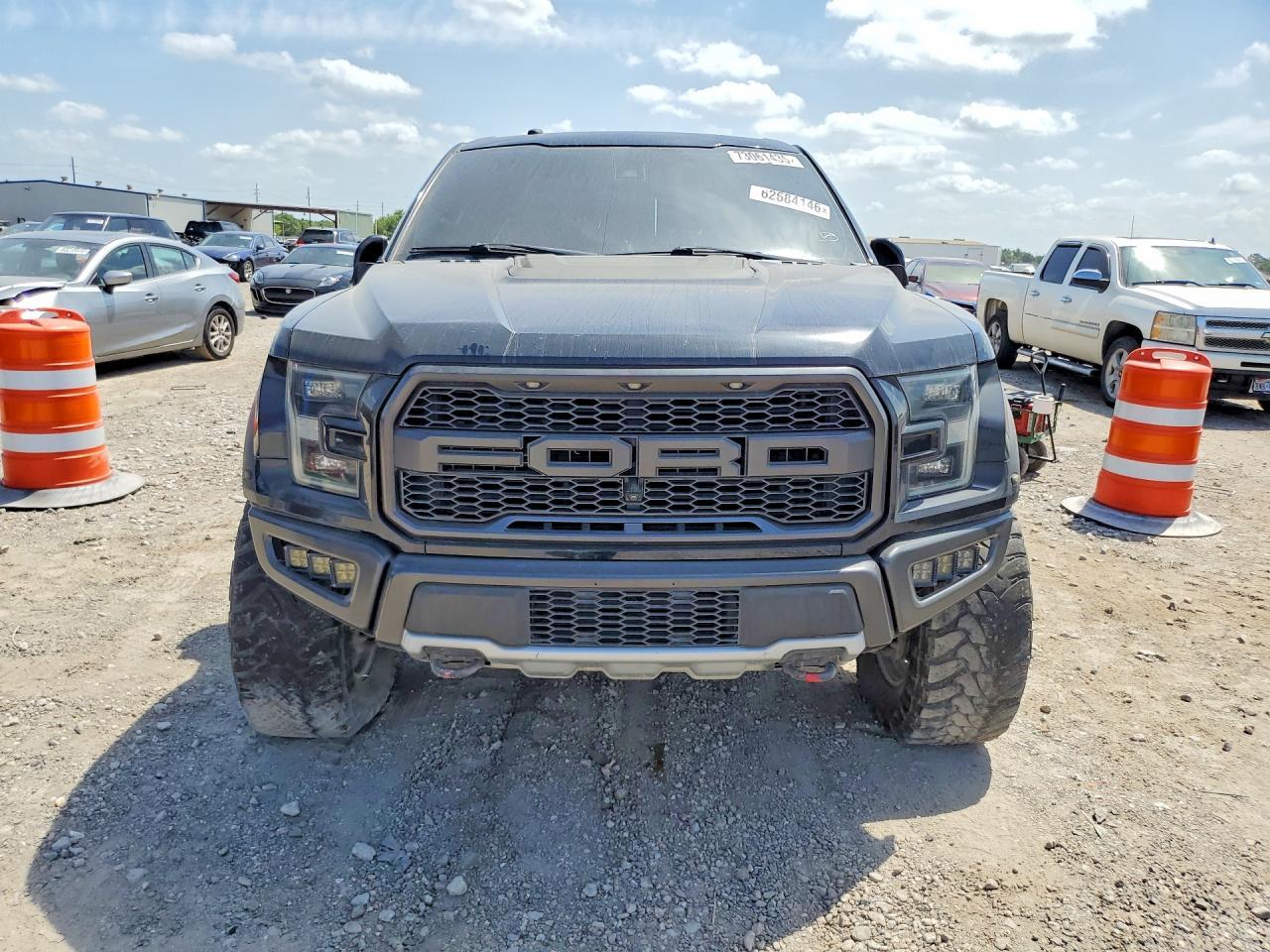 2018 Ford F150 Raptor - Фото 5