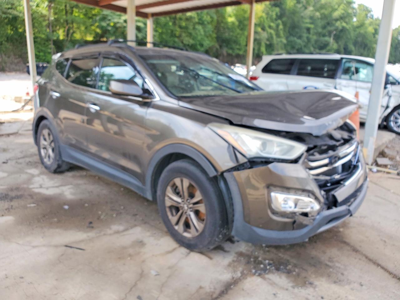 2014 Hyundai Santa Fe Sport 2.4L - Image 4