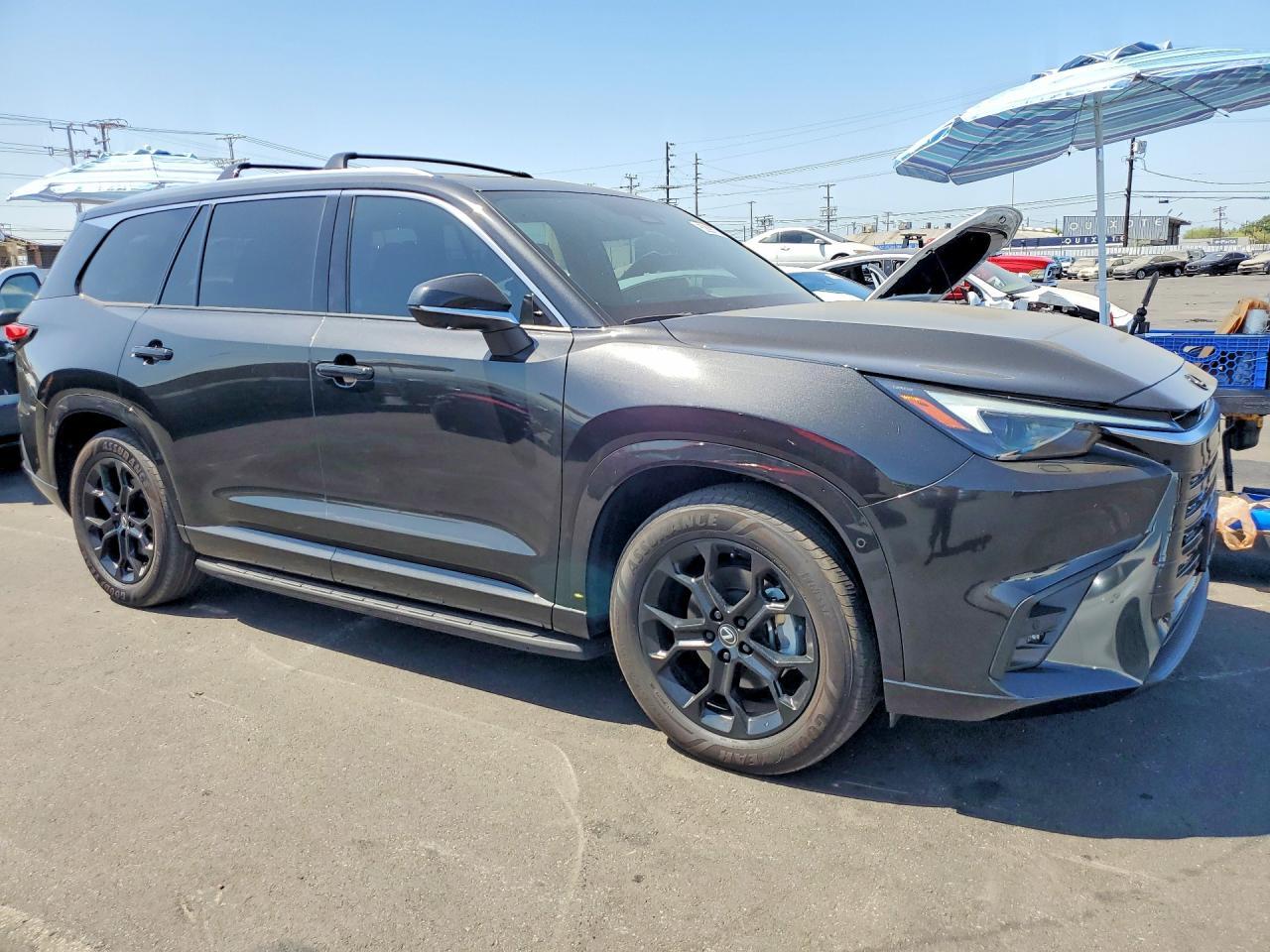 2025 Lexus Tx 350 Luxury - Image 4