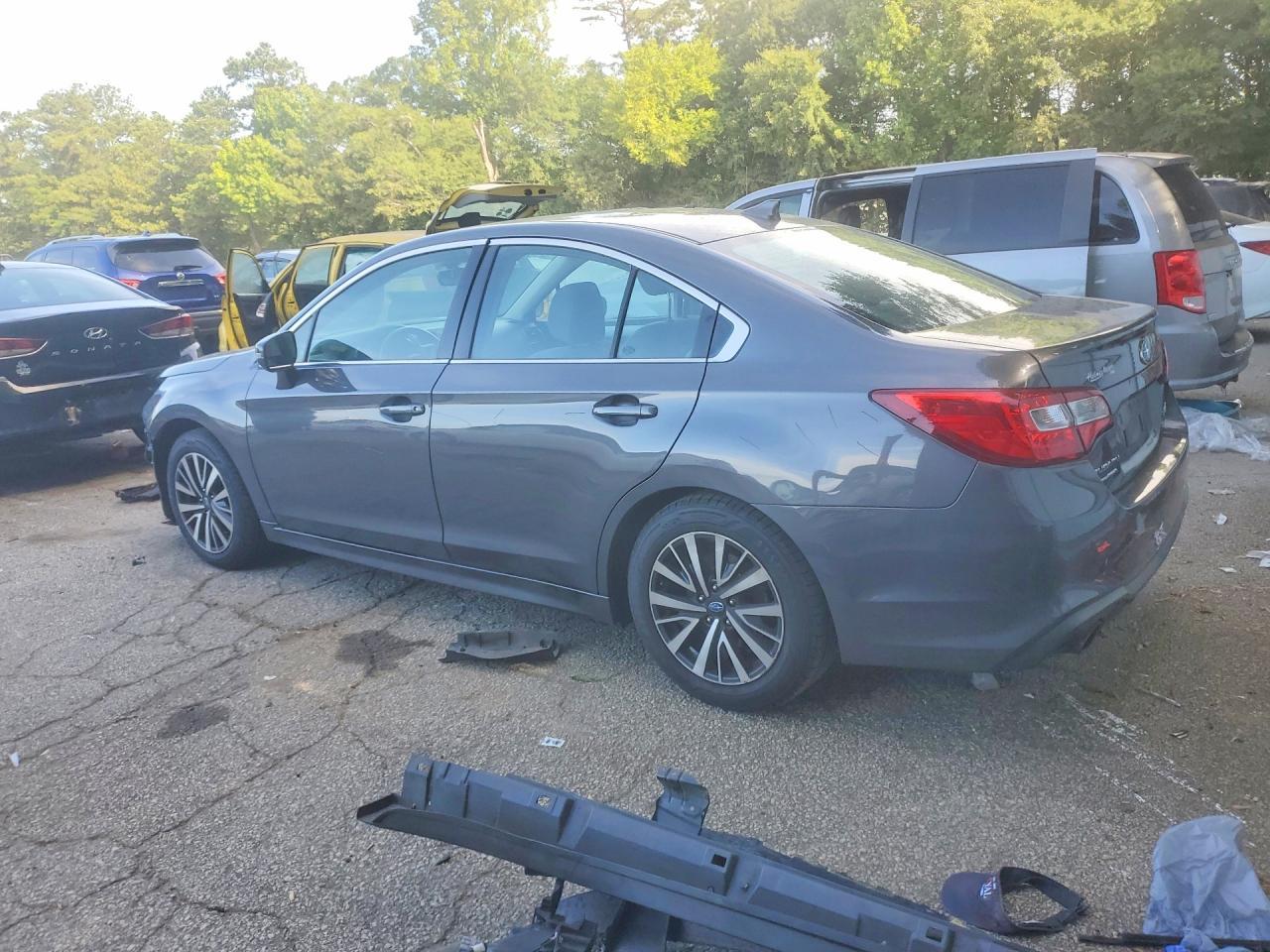 2018 Subaru Legacy 2.5I Premium - Image 2
