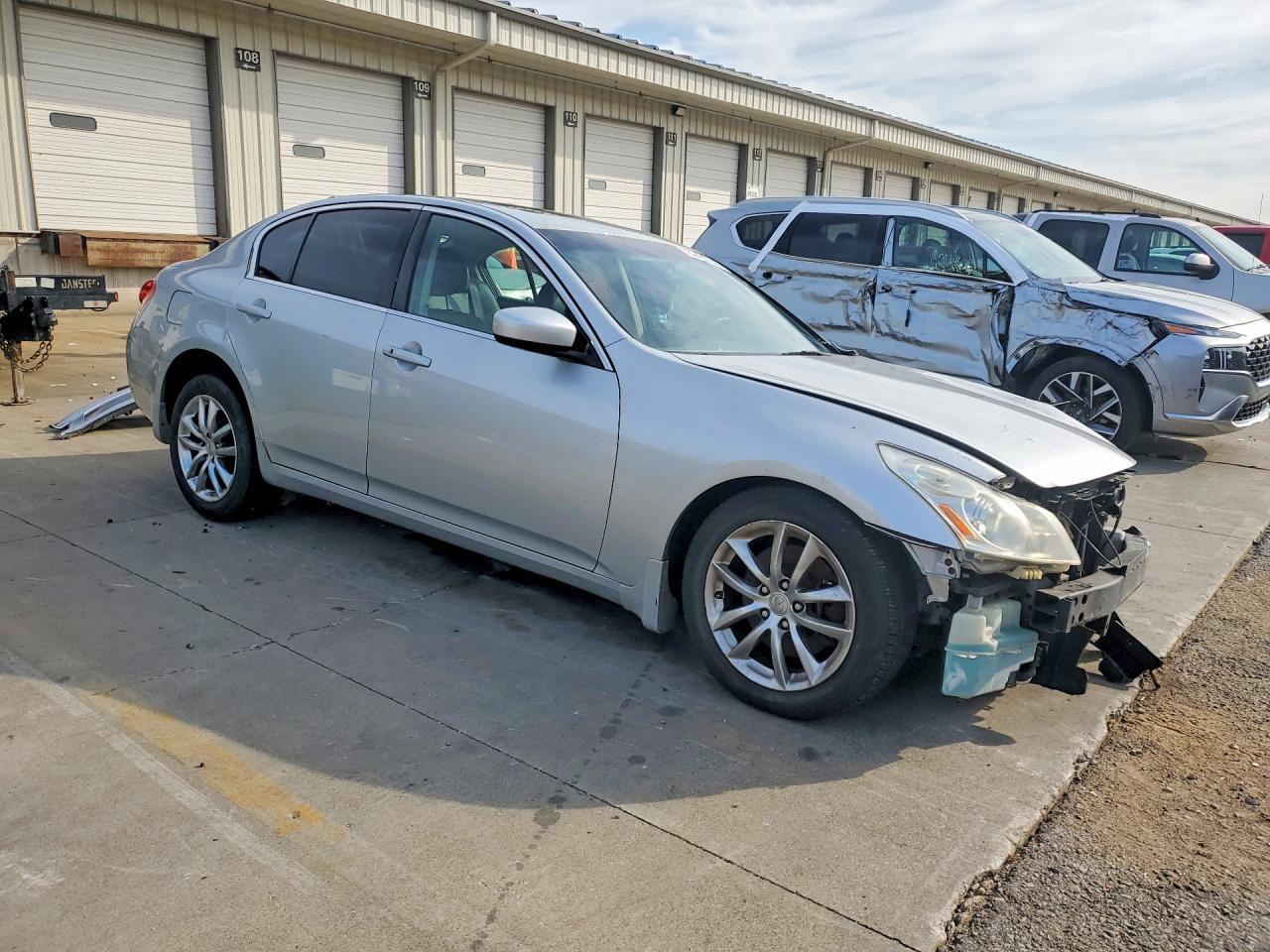 2009 Infiniti G37 Sedan X - Image 4