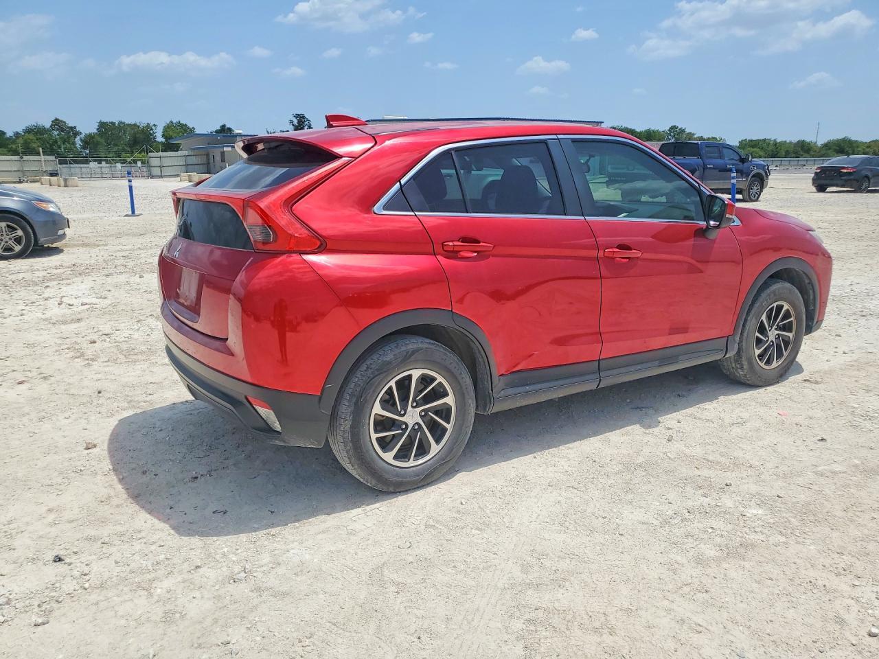 2020 Mitsubishi Eclipse Cross Es - Image 3