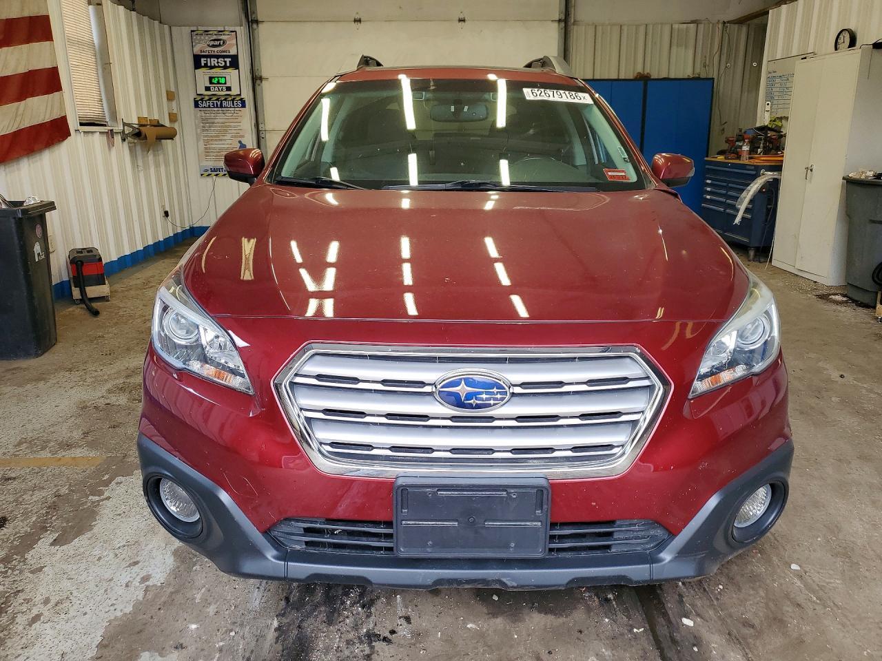 2016 Subaru Outback 3.6R Limited - Image 5