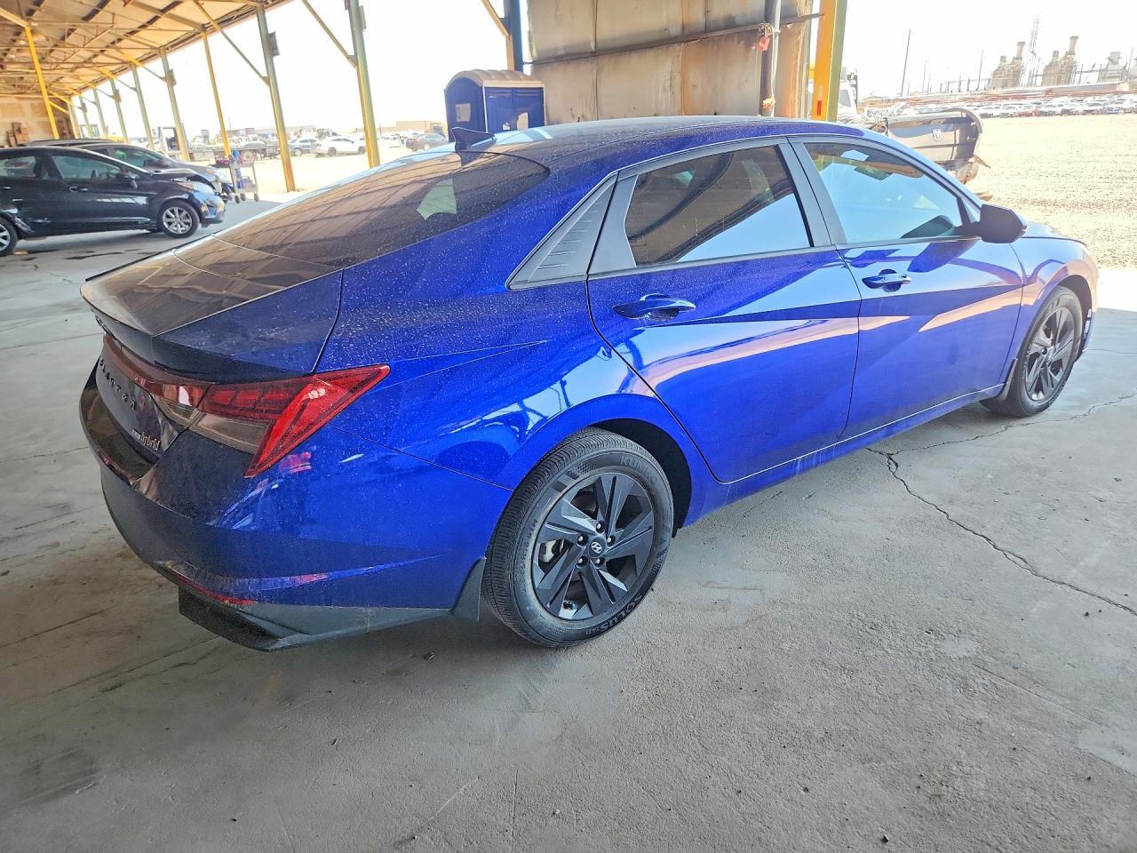2023 Hyundai Elantra Blue - Image 3