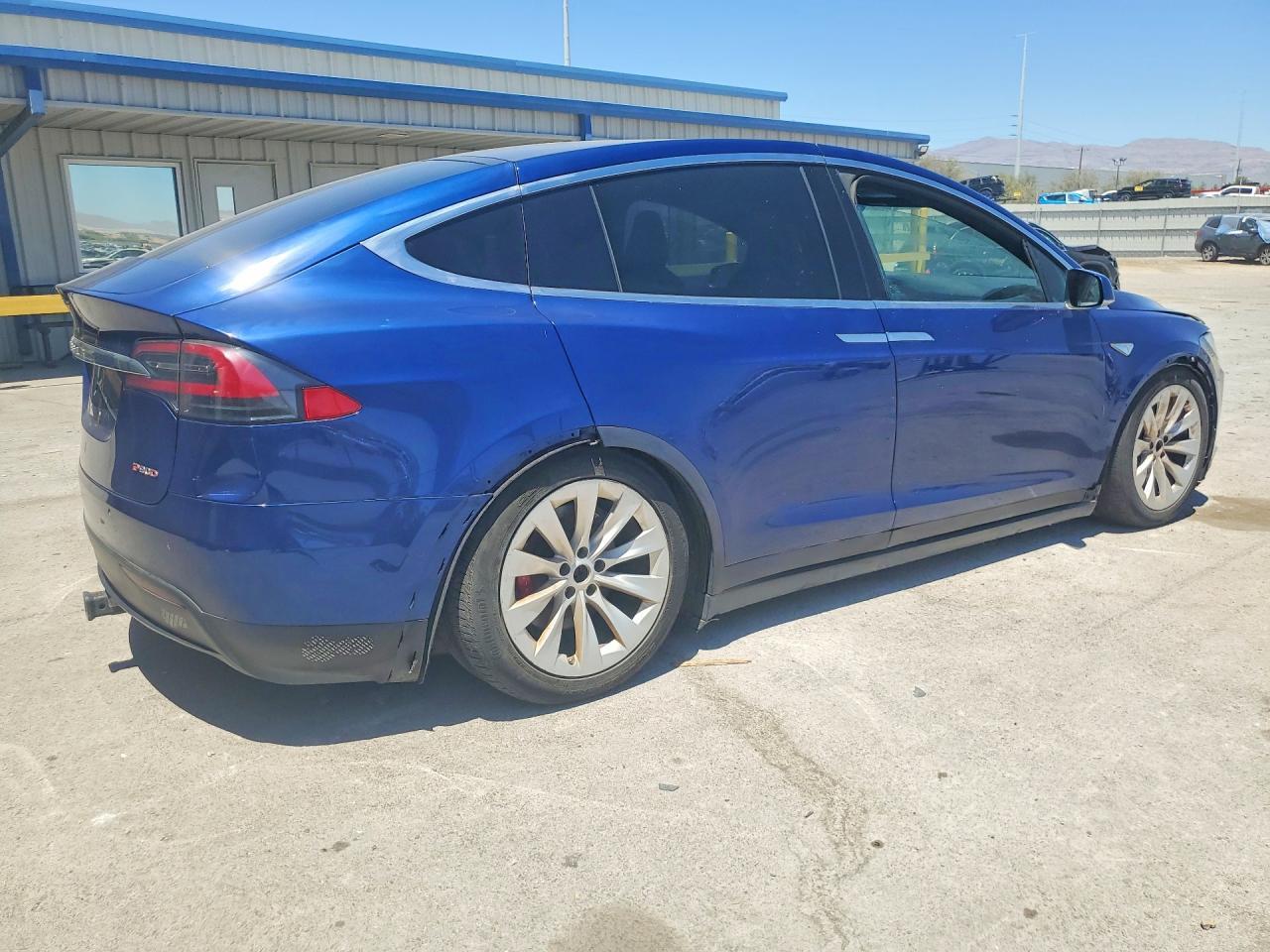 2016 Tesla Model X - Фото 3