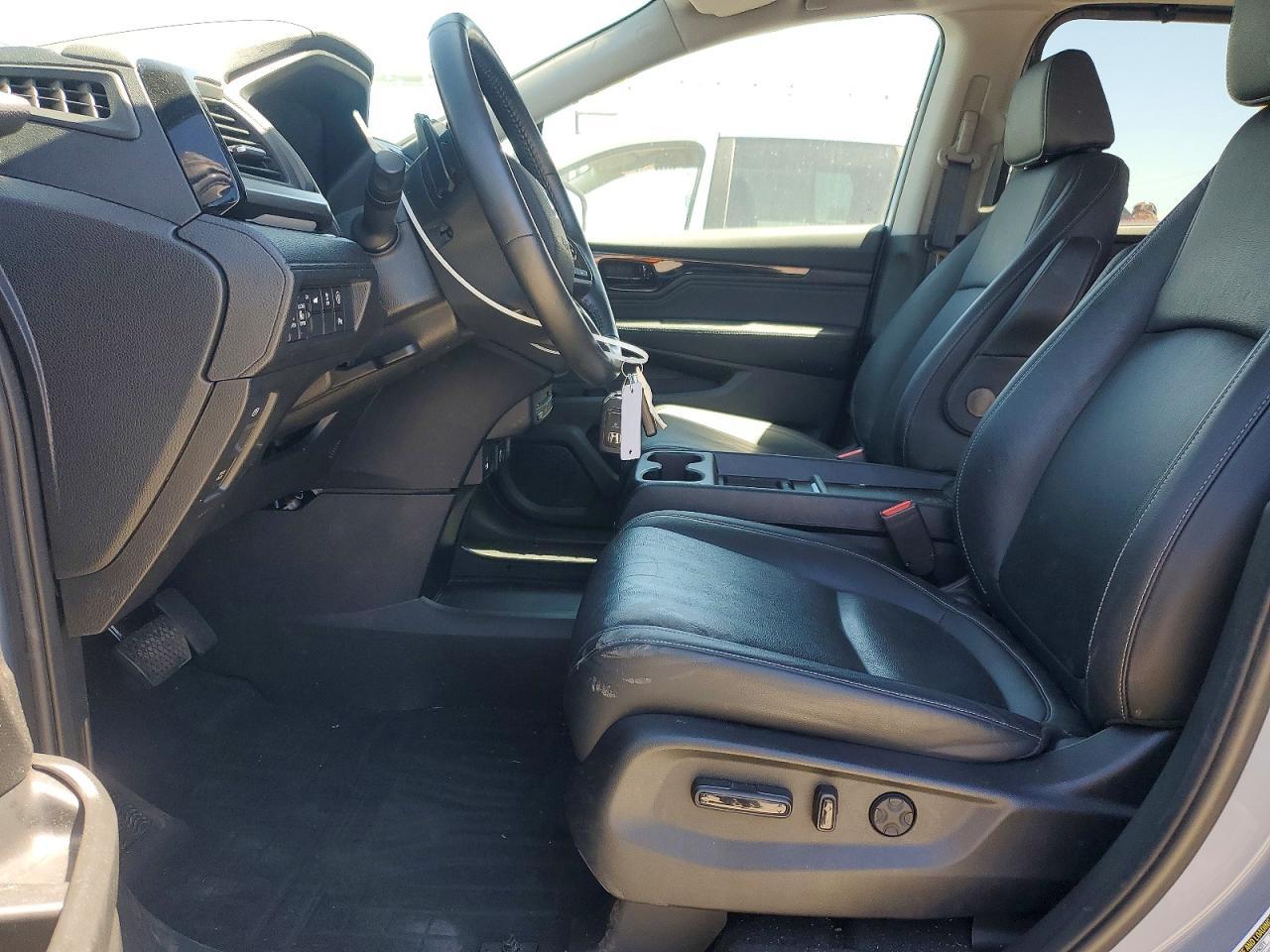 2024 Honda Odyssey Touring - Фото 7