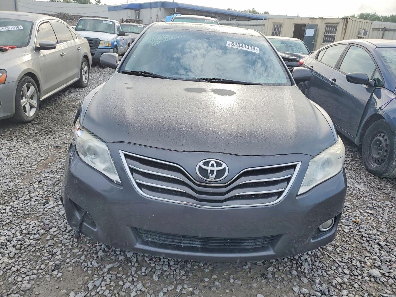 2010 Toyota Camry Xle V6 - Фото 5