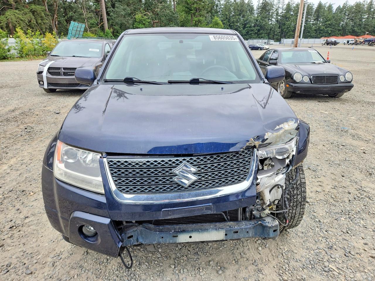 2010 Suzuki Grand Vitara Premium - Image 5