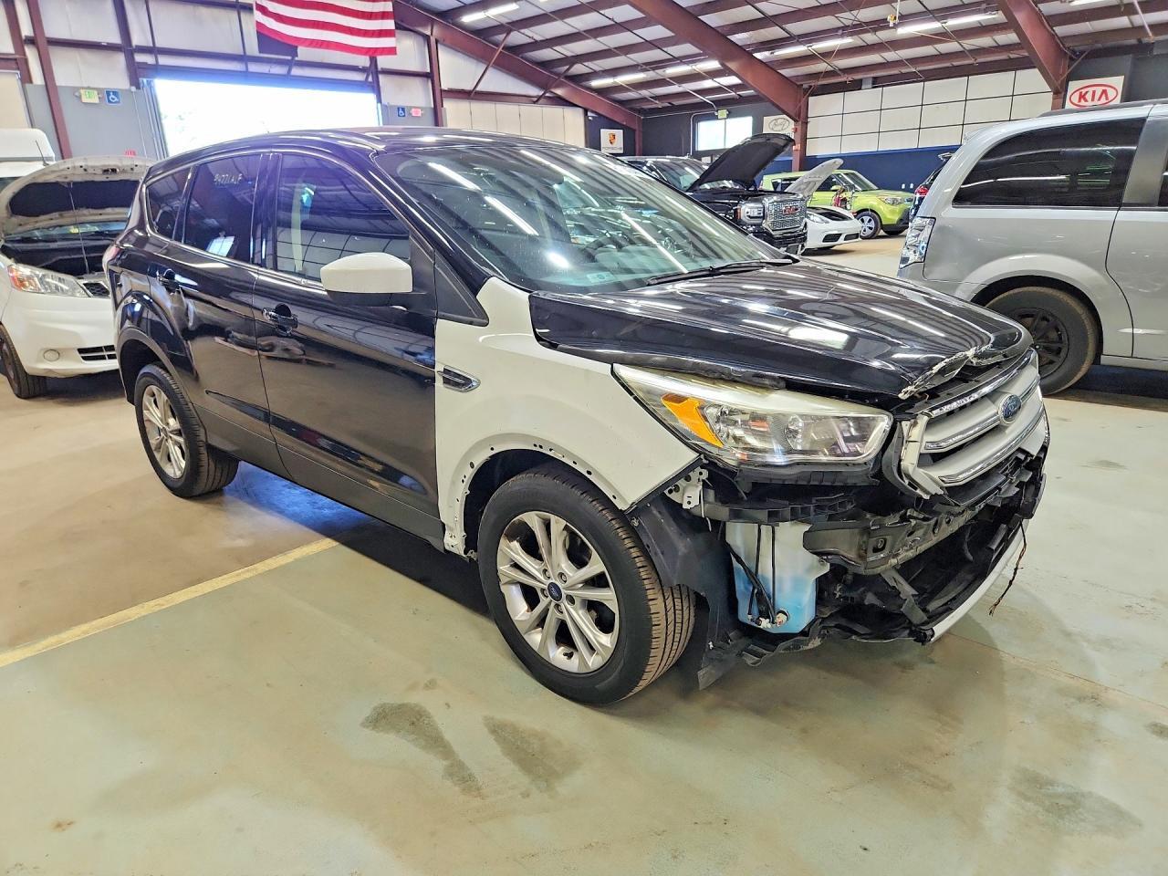 2017 Ford Escape Se - Фото 4