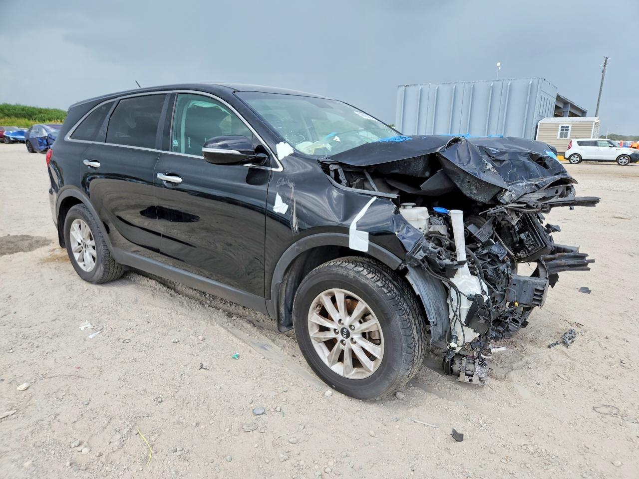 2019 Kia Sorento L - Image 4