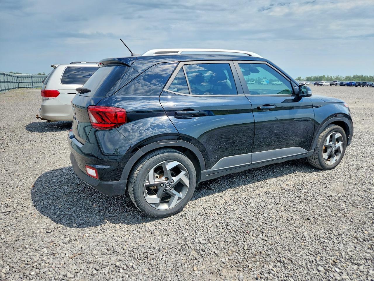 2024 Hyundai Venue Sel - Фото 3