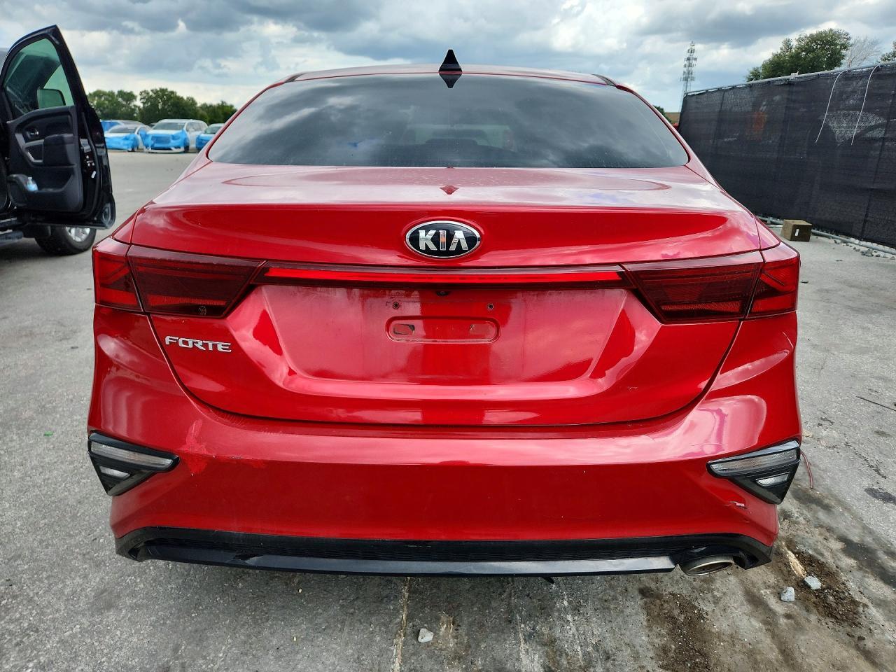 2020 Kia Forte Lxs - Фото 6