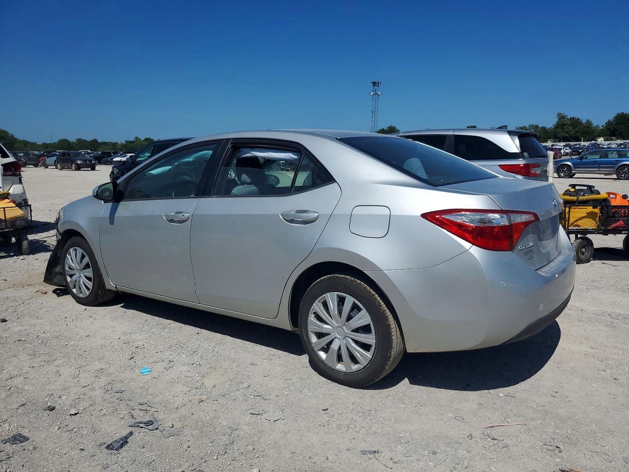 2015 Toyota Corolla Le - Фото 2