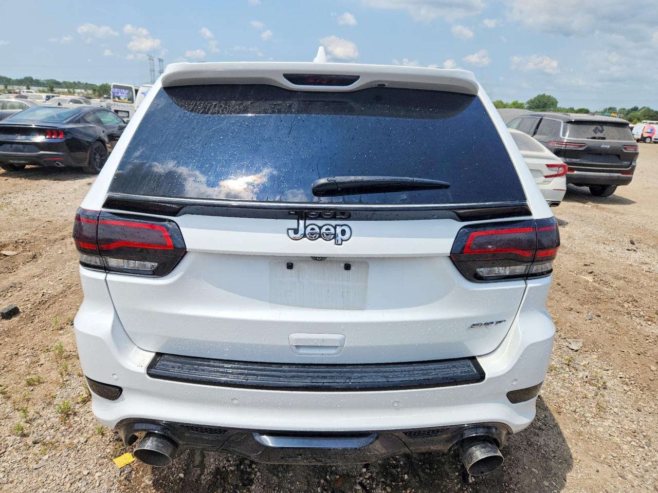 2015 Jeep Grand Cherokee Srt-8 - Фото 6