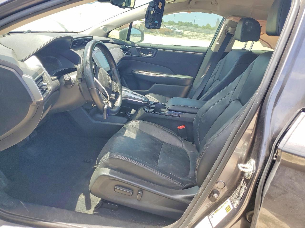 2018 Honda Clarity Touring - Image 7
