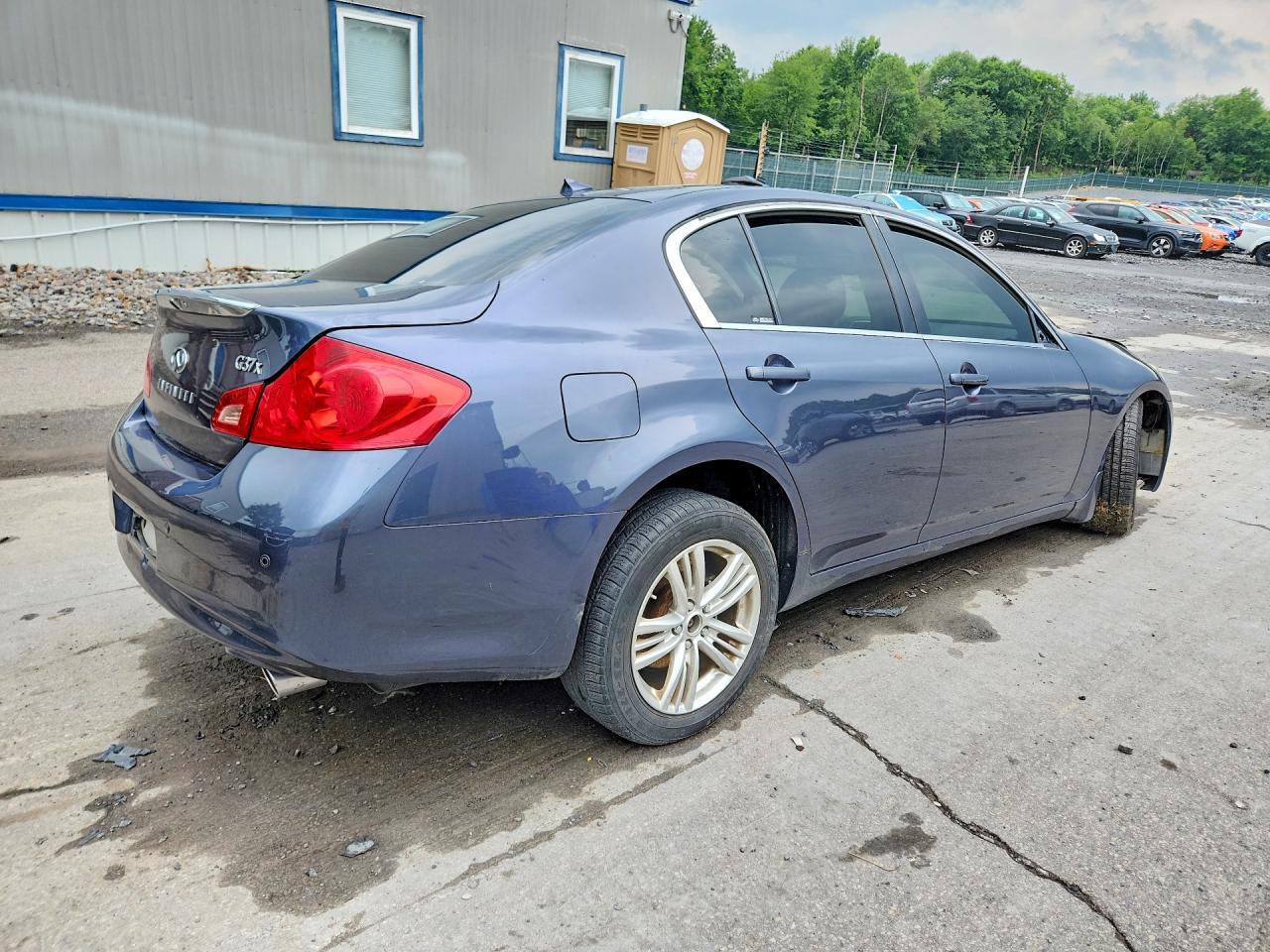 2013 Infiniti G37 Sedan X - Фото 3