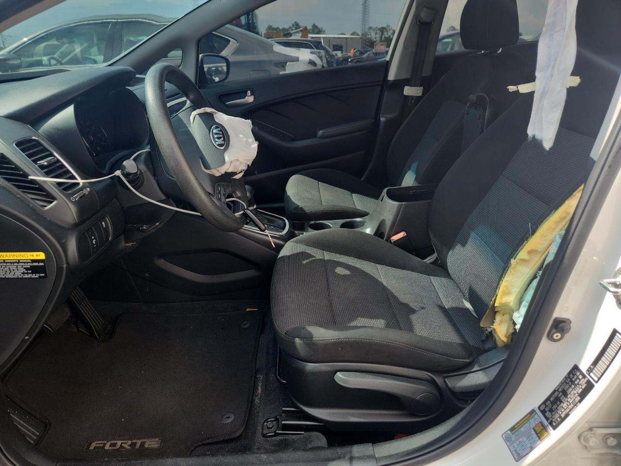 2017 Kia Forte Lx - Image 7
