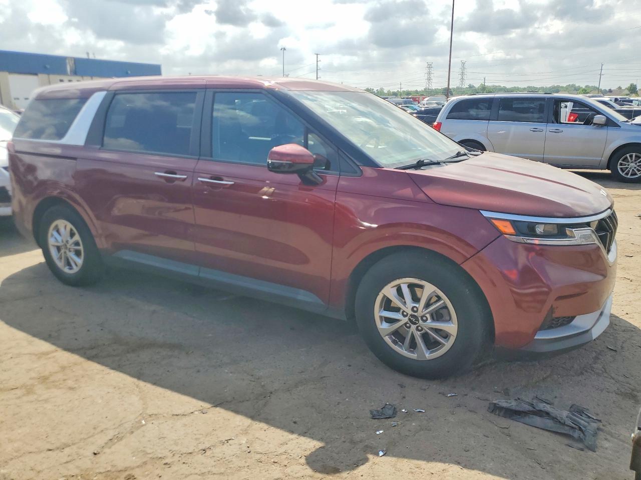 2023 Kia Carnival Lx - Фото 4