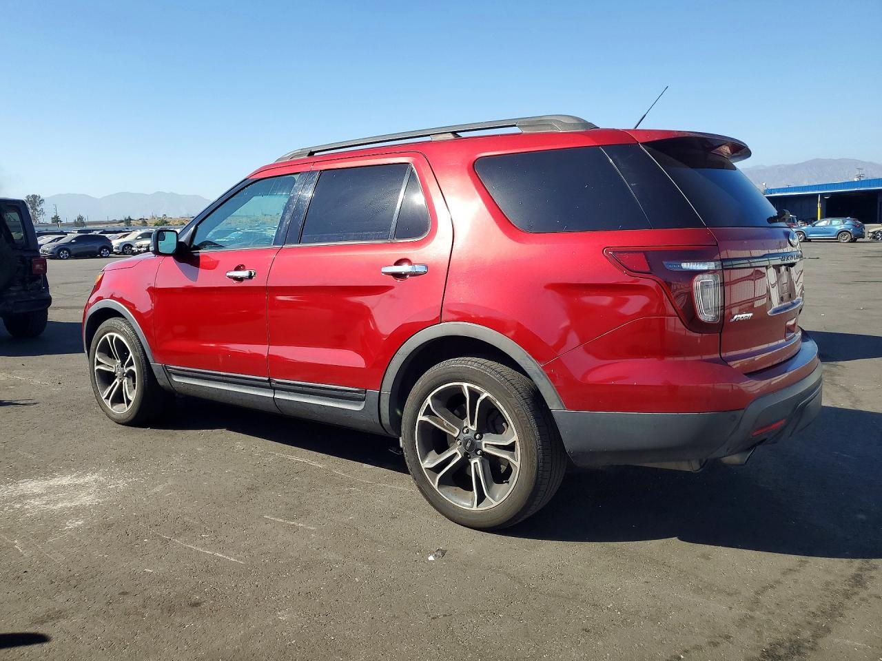 2014 Ford Explorer Sport - Image 2